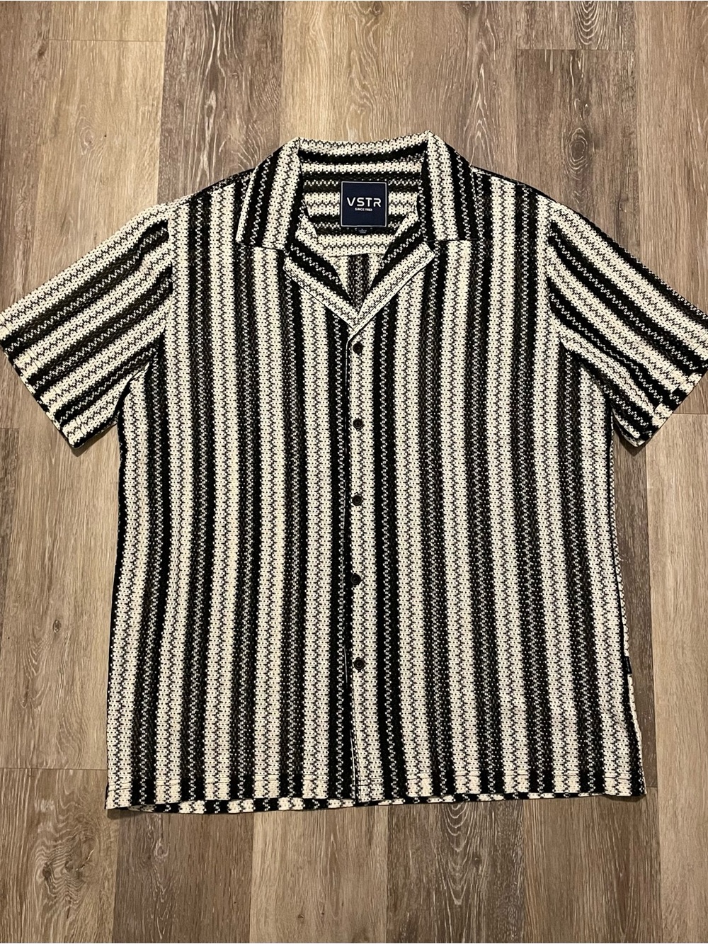 Knit Short Sleeve Camp Shirt in Black & White Button Up Hawaiian Shirt